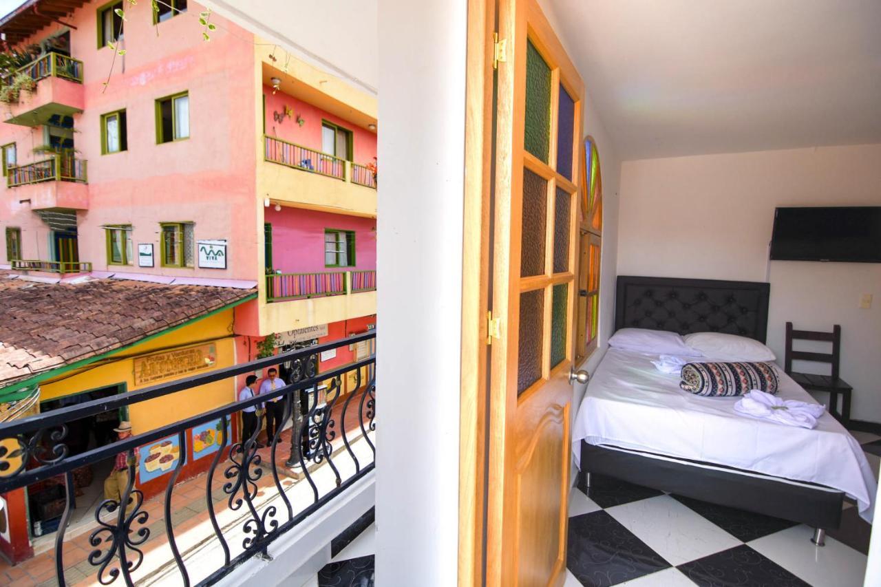 Hotel El Paisaje Guatapé Εξωτερικό φωτογραφία