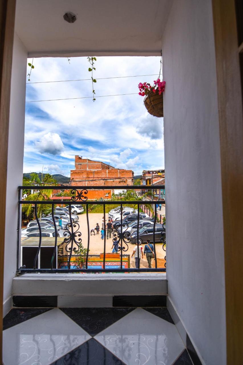 Hotel El Paisaje Guatapé Εξωτερικό φωτογραφία